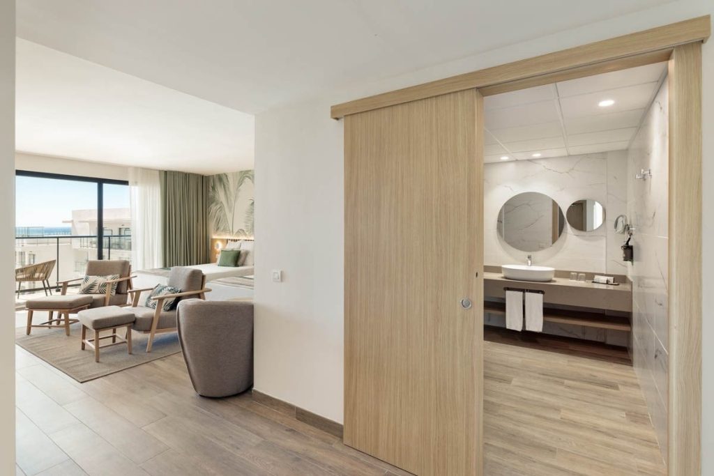 Junior Suite Room