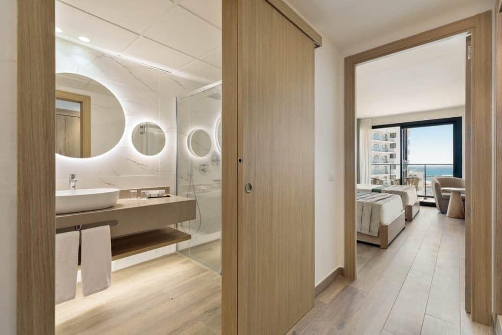 Premium Room
